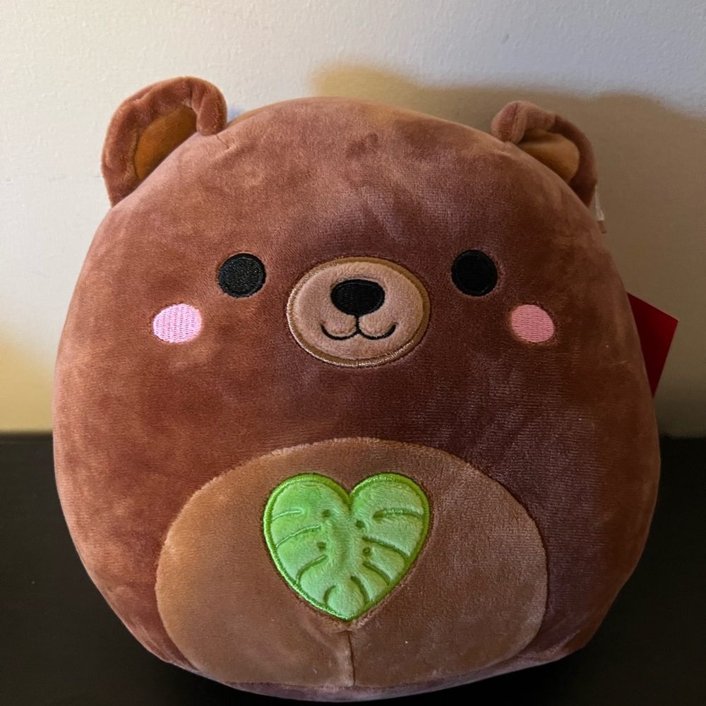 8” Squishmallow Superstore Valentines exclusive Omar with monstera leaf heart
